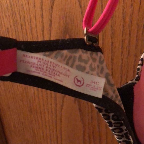 Victoria’s Secret- Heartbreaker Plunge Push Up Bra - Picture 6 of 7